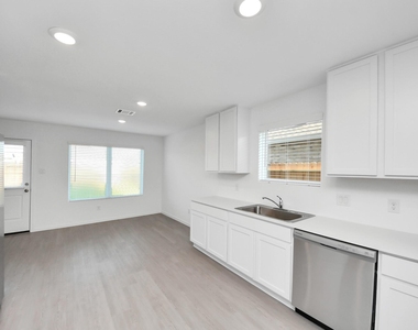 6415 Geyser Starish Drive - Photo Thumbnail 18