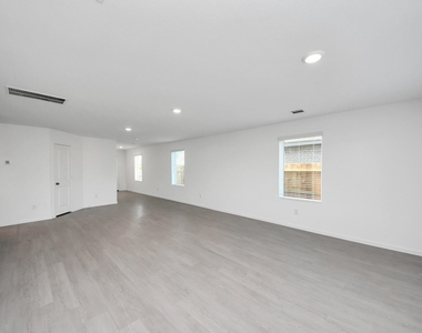 6415 Geyser Starish Drive - Photo Thumbnail 10