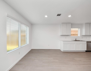 6415 Geyser Starish Drive - Photo Thumbnail 12