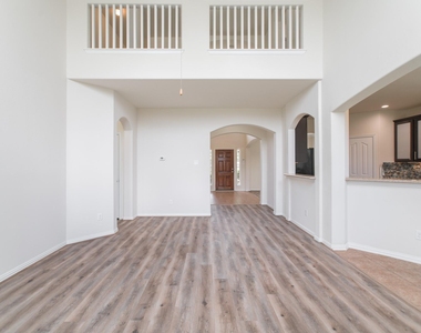 25618 Crisp Spring Lane - Photo Thumbnail 10