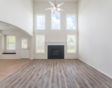 25618 Crisp Spring Lane - Photo Thumbnail 14