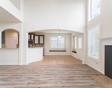25618 Crisp Spring Lane - Photo Thumbnail 12