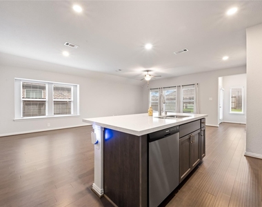 22230 Cortona Glen Drive - Photo Thumbnail 19