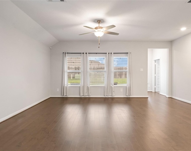 22230 Cortona Glen Drive - Photo Thumbnail 14