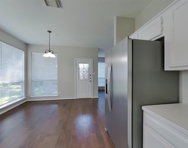 1735 Wilderness Park Court - Photo Thumbnail 3