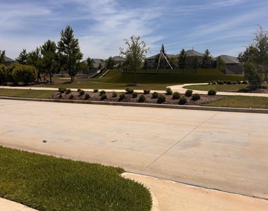 15357 Dapple Bluff Ln Lane - Photo Thumbnail 21