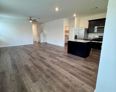 15357 Dapple Bluff Ln Lane - Photo Thumbnail 8