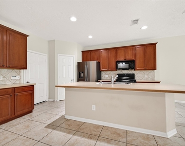 11 Nestlewood Place - Photo Thumbnail 8