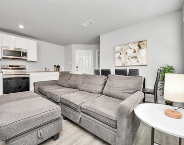 9027 Madera Road - Photo Thumbnail 1
