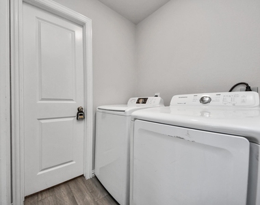 9027 Madera Road - Photo Thumbnail 30