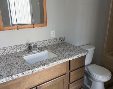 3211 Keller St Street - Photo Thumbnail 8