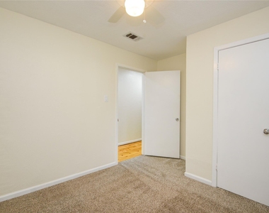 804 Chickasaw Drive - Photo Thumbnail 24