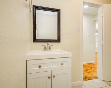 804 Chickasaw Drive - Photo Thumbnail 19