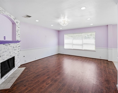 6811 Brighton Hill Lane - Photo Thumbnail 4