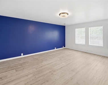 6811 Brighton Hill Lane - Photo Thumbnail 11