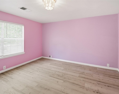 6811 Brighton Hill Lane - Photo Thumbnail 16