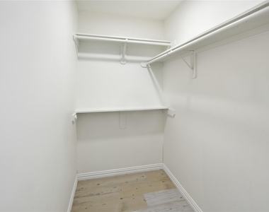 6811 Brighton Hill Lane - Photo Thumbnail 17