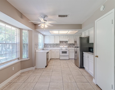 18506 Creekfield Court - Photo Thumbnail 21
