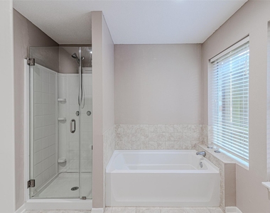 18506 Creekfield Court - Photo Thumbnail 31