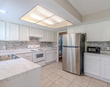 18506 Creekfield Court - Photo Thumbnail 20