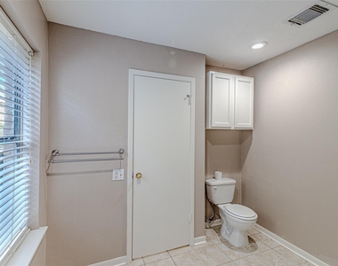 18506 Creekfield Court - Photo Thumbnail 32