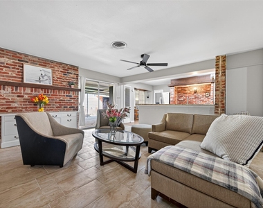 9310 Cliffwood Drive - Photo Thumbnail 13
