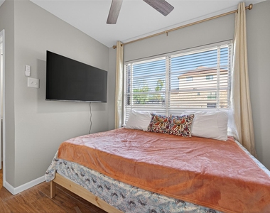 9310 Cliffwood Drive - Photo Thumbnail 20