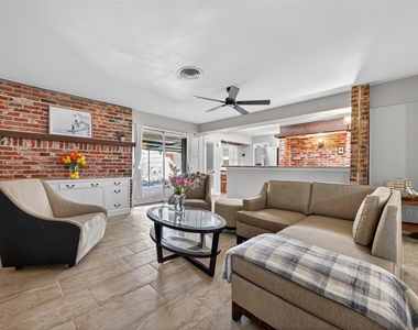 9310 Cliffwood Drive - Photo Thumbnail 18