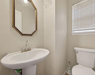 9310 Cliffwood Drive - Photo Thumbnail 21