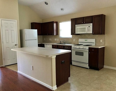 2311 Keegan Hollow Lane - Photo Thumbnail 3