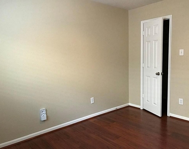 2311 Keegan Hollow Lane - Photo Thumbnail 11