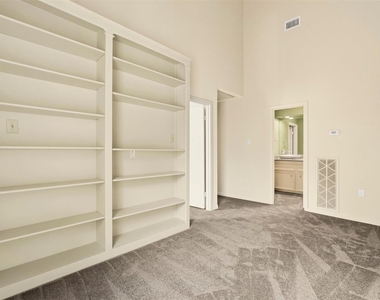 10125 Valley Forge Drive - Photo Thumbnail 19