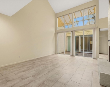 10125 Valley Forge Drive - Photo Thumbnail 4