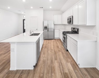 5508 Knox Landing Drive - Photo Thumbnail 12