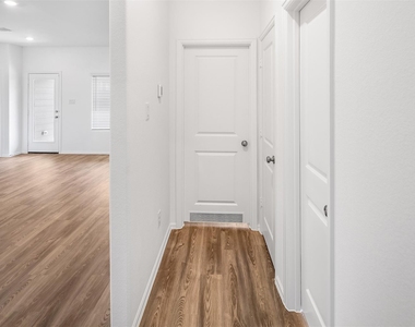 5508 Knox Landing Drive - Photo Thumbnail 36