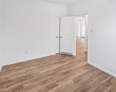 5508 Knox Landing Drive - Photo Thumbnail 35