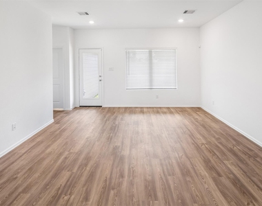 5508 Knox Landing Drive - Photo Thumbnail 18