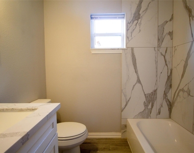 231 Betral Street - Photo Thumbnail 9