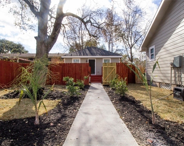 231 Betral Street - Photo Thumbnail 11