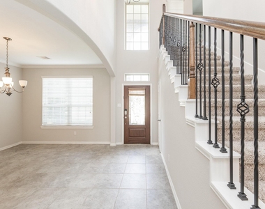 18119 Tall Chestnut Street - Photo Thumbnail 4