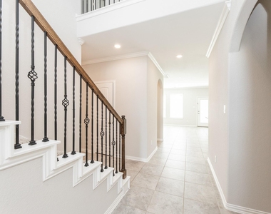 18119 Tall Chestnut Street - Photo Thumbnail 6