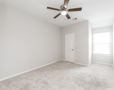 18119 Tall Chestnut Street - Photo Thumbnail 32