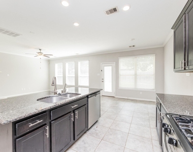 18119 Tall Chestnut Street - Photo Thumbnail 15