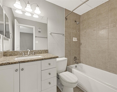 2425 Augusta Drive - Photo Thumbnail 23