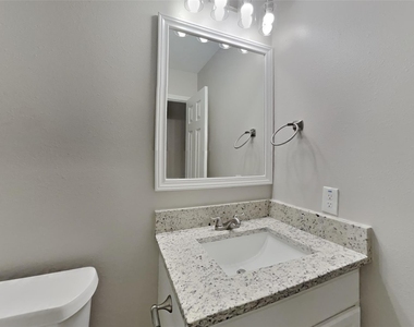 2815 Fox Mountain Drive - Photo Thumbnail 14