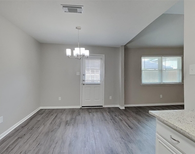 2815 Fox Mountain Drive - Photo Thumbnail 4