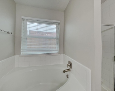 2815 Fox Mountain Drive - Photo Thumbnail 9
