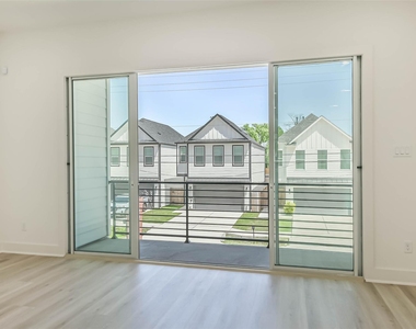 5703 Balbo Street - Photo Thumbnail 20