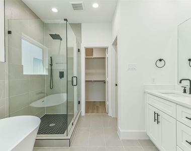 5703 Balbo Street - Photo Thumbnail 26