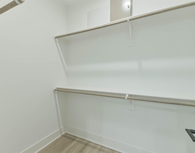 5703 Balbo Street - Photo Thumbnail 30